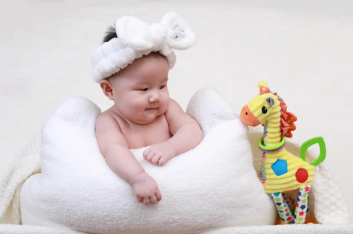 商洛宝宝几个月翻身